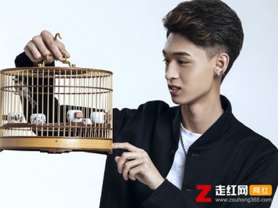 ​德云社秦霄贤家境怎么样，秦霄贤个人简历揭秘