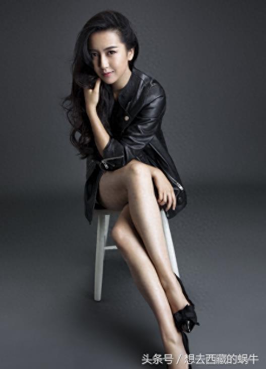 许龄月的性感写真，曝火辣身材