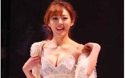 中国哪位女明星胸最大(娱乐圈胸气逼人的五大女星)