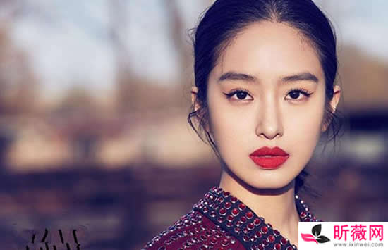 杨采钰的老公是谁 杨采钰爱上刘亦菲干爹