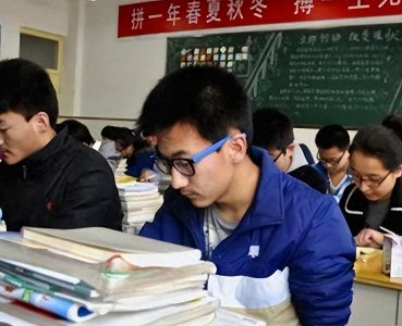 ​最牛高考状元王端鹏：高考749分差1分满分上清华，后来怎么样了？