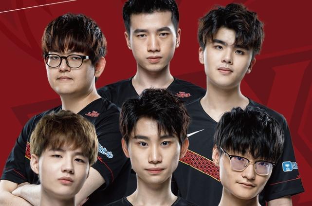 FPX金贡去挖煤了？时隔一个月复播，暴瘦的样子差点认不出来！