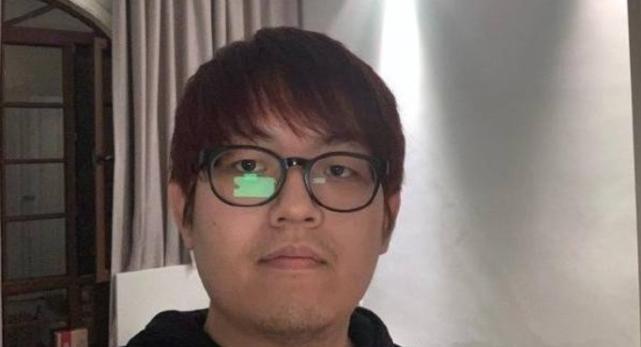 FPX金贡去挖煤了？时隔一个月复播，暴瘦的样子差点认不出来！