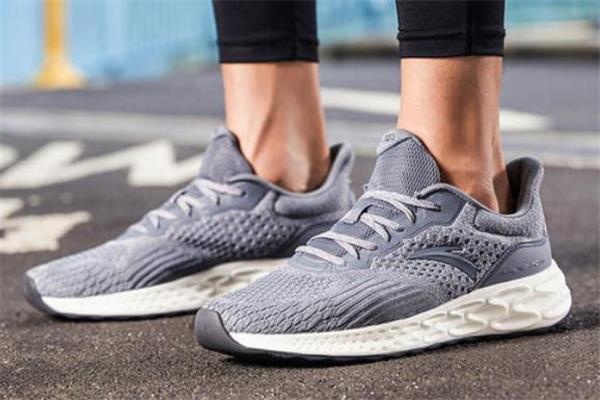 安踏运动鞋是哪里生产的 安踏鞋子产地 安踏运动鞋是哪里生产的 安踏鞋子产地