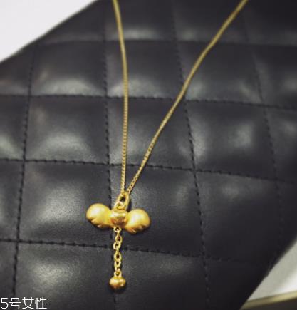 黄金项链可以用牙膏洗吗 有一定磨损