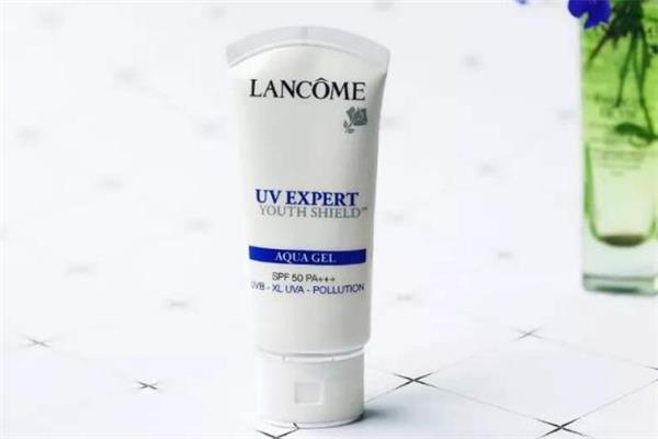 兰蔻防晒霜是物理防晒还是化学防晒 兰蔻防晒霜成分 兰蔻防晒霜是物理防晒还是化学防晒 兰蔻防晒霜成分