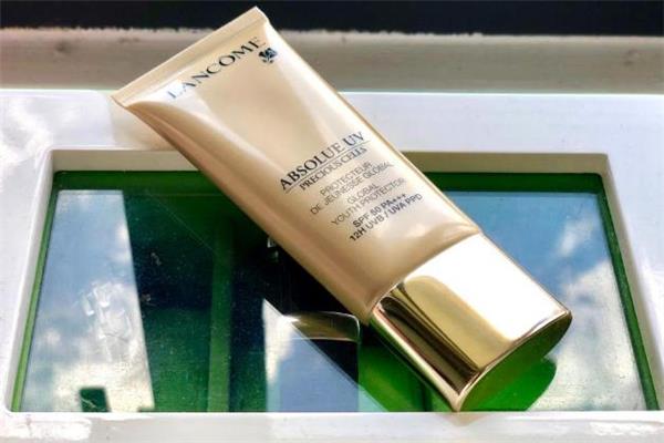 兰蔻防晒霜是物理防晒还是化学防晒 兰蔻防晒霜成分 兰蔻防晒霜是物理防晒还是化学防晒 兰蔻防晒霜成分