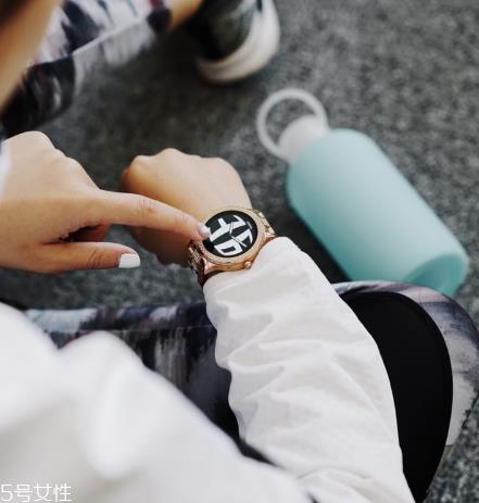 手表镜面什么材质好？手表镜面哪种材质好？