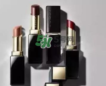 SUQQU2017年秋冬新款光影滋润唇膏价格_多少钱 SUQQU2017年秋冬新款光影滋润唇膏价格_多少钱