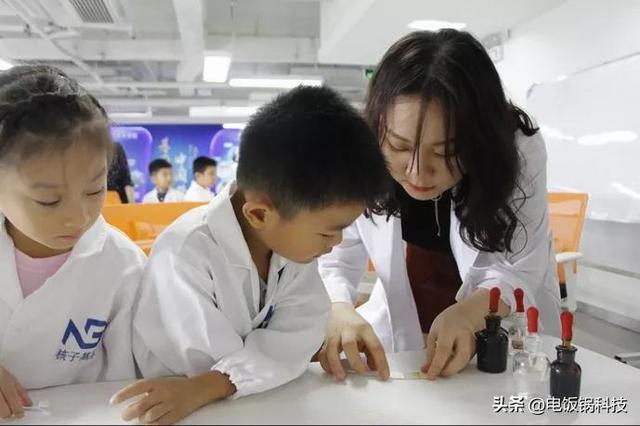 深度揭秘张核子（带你寻找张核子与巴颖的基因密码）(9)