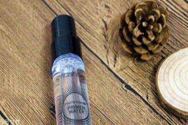 冬天适合用定妆喷雾吗 巧用定妆喷雾