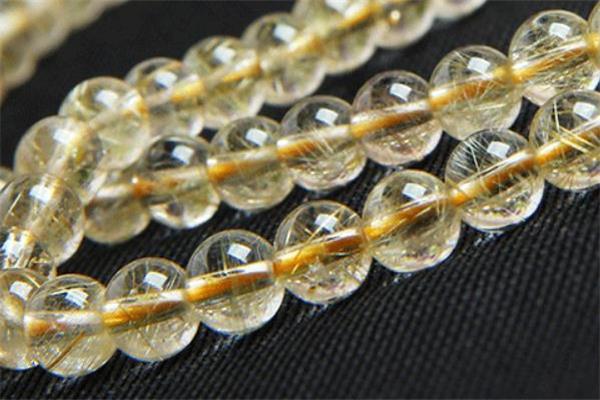 黄发晶怎么辨别真假 黄发晶真假鉴别