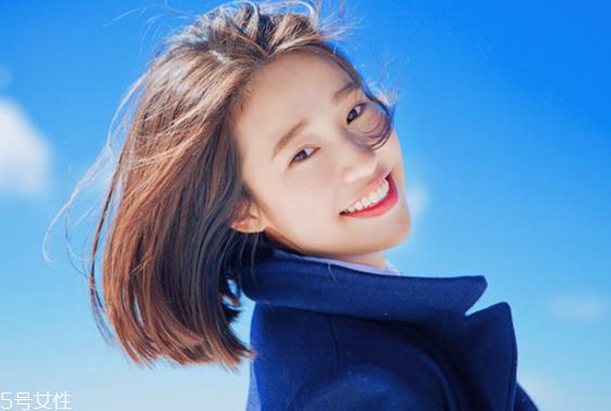 安耐晒蓝瓶好用吗 安耐晒蓝瓶适合肤质