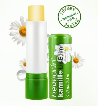 唇膏和唇油的哪个好？看看两者区别