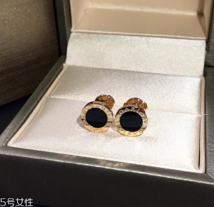 耳钉银针变黑怎么处理？耳钉银针变黑了怎么办？