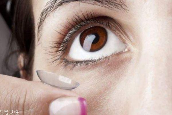 美瞳最多戴几个小时 美瞳戴反了会怎么样 美瞳最多戴几个小时 美瞳戴反了会怎么样