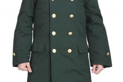 ​军大衣为何都是双排扣 军大衣的挑选技巧