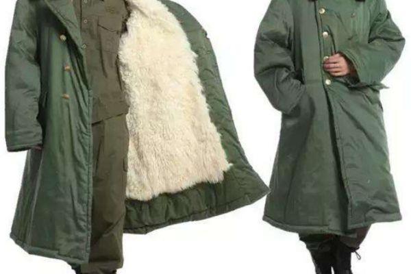 军大衣为何都是双排扣 军大衣的挑选技巧