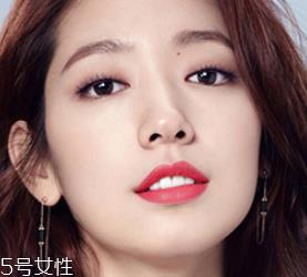 口红笔哪个颜色好看?要根据肤色来选色号 口红笔哪个颜色好看?要根据肤色来选色号