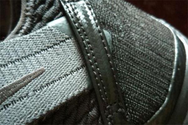 耐克士兵12魔术贴怎么加长 士兵12魔术贴怎么换