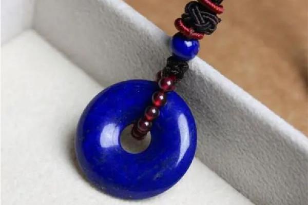 青金石什么样的品质好 青金石戴多少颗寓意好 青金石什么样的品质好 青金石戴多少颗寓意好