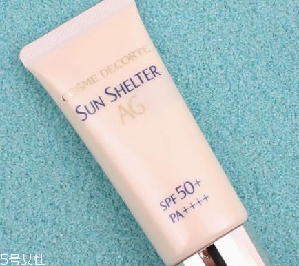 春季干皮用什么防晒霜?三款水润轻薄防晒霜推荐 春季干皮用什么防晒霜?三款水润轻薄防晒霜推荐