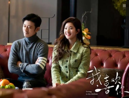 被汪涵当做干女儿，从小网红逆袭成网剧一姐，赵露思什么来头？