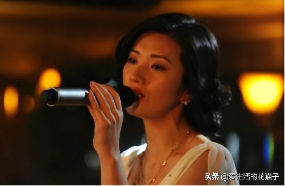 前央视主持苑冉：16岁出道，却靠演“后妈”出圈，今43岁婚姻成谜