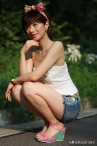 ​前央视主持苑冉：16岁出道，却靠演“后妈”出圈，今43岁婚姻成谜