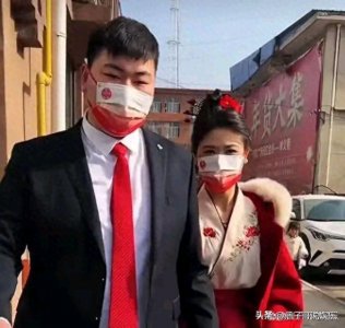 ​小伟婚后首次看望丈母娘，大衣哥准备了一大三轮车礼品，太豪横了