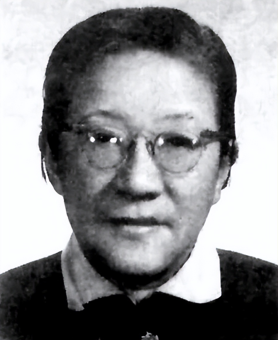 苏青：民国才华璀璨不输张爱玲，丈夫多次出轨，走出婚姻活出精彩