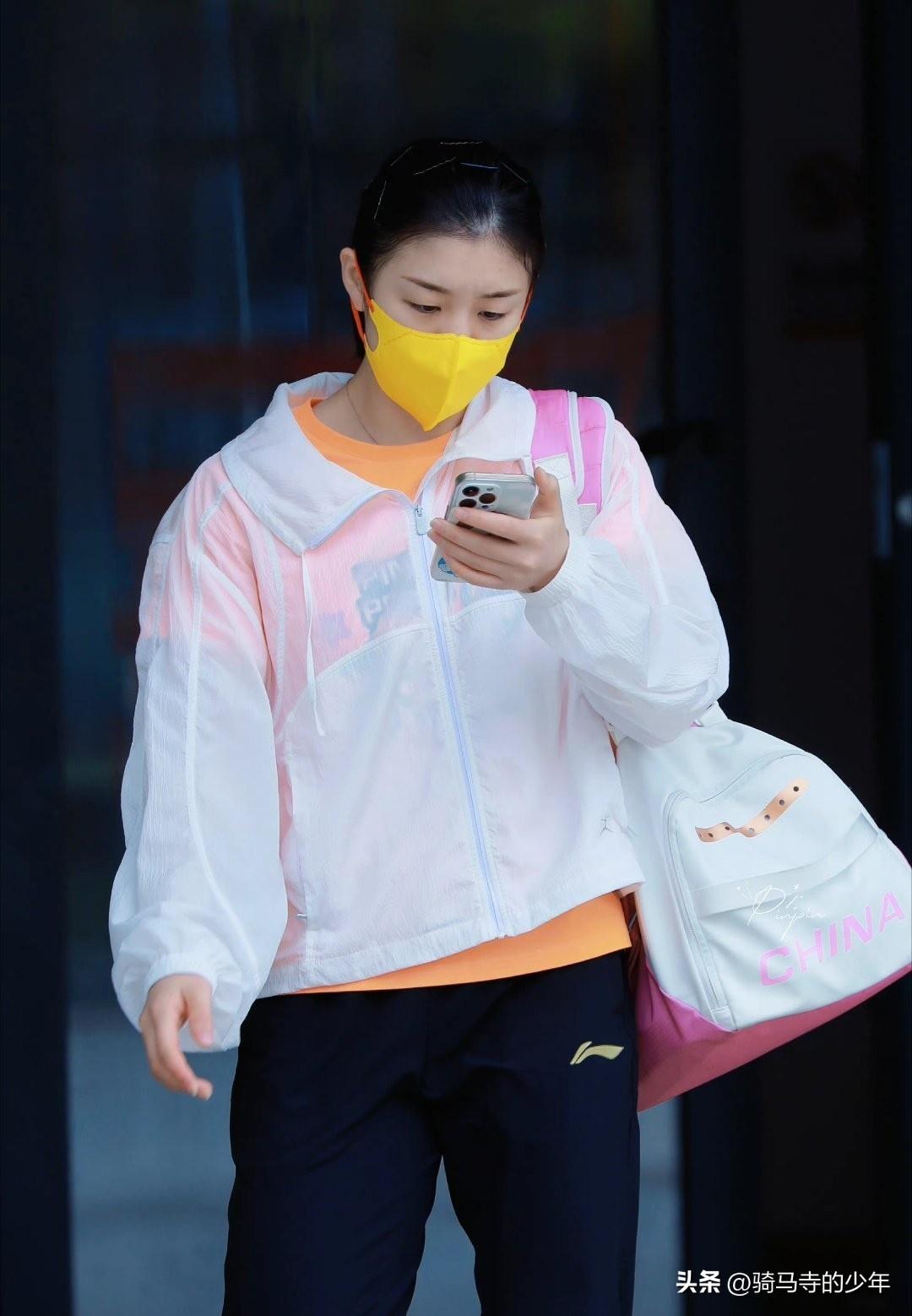 孙颖莎个人资料简介及身高(孙颖莎难成大满贯,身高成为最大短板?)