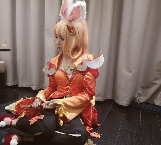 王者荣耀:小姐姐公孙离cos,身材婀娜多姿,玩家:堪比四大美女