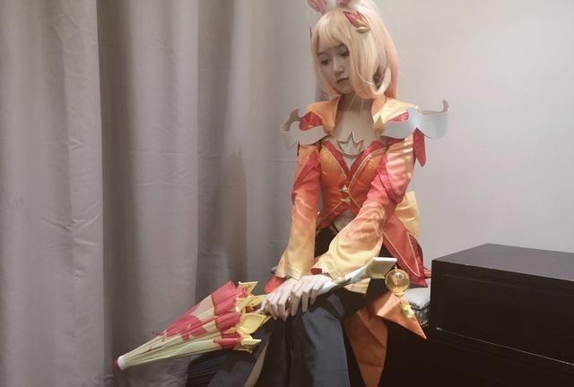 王者荣耀:小姐姐公孙离cos,身材婀娜多姿,玩家:堪比四大美女