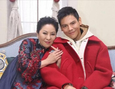 ​嫁人别嫁“妈宝男”！看这7位“巨婴男星”，有人40岁还和妈接吻