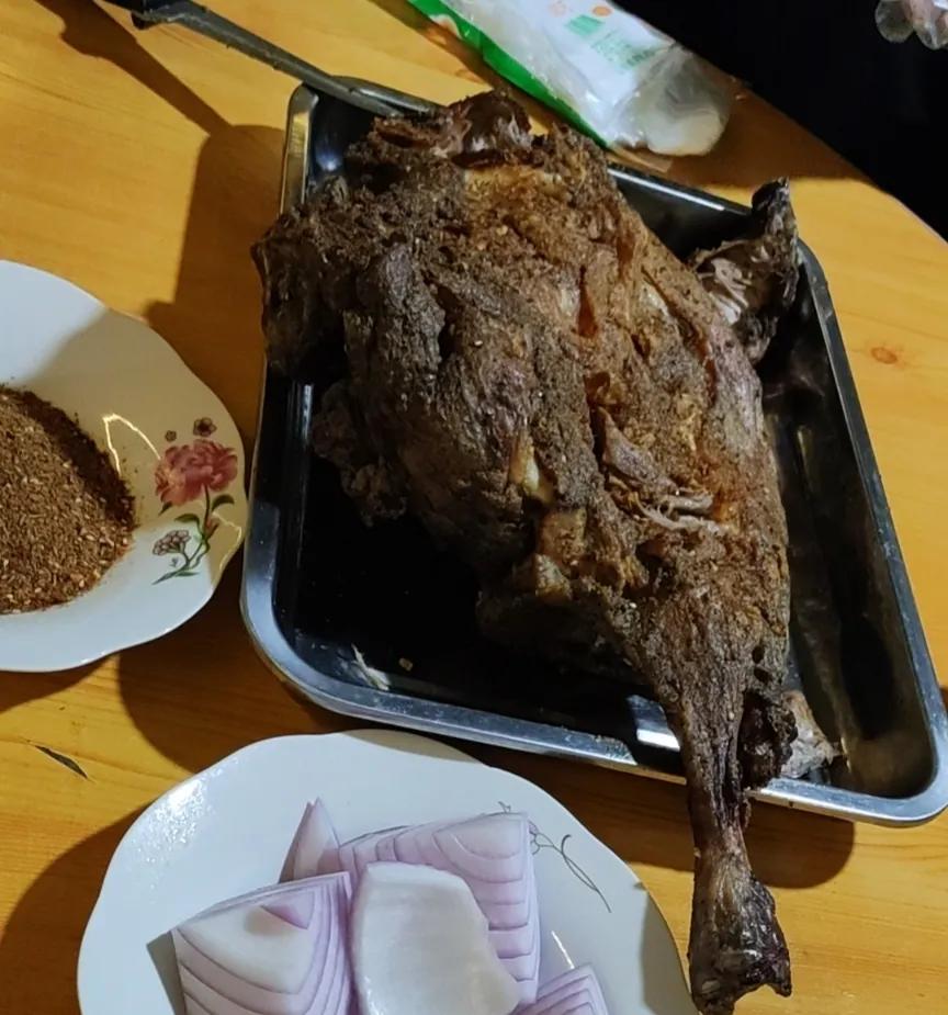 关山牧场住宿多少钱(关山牧场住宿蒙古包多少钱一晚)