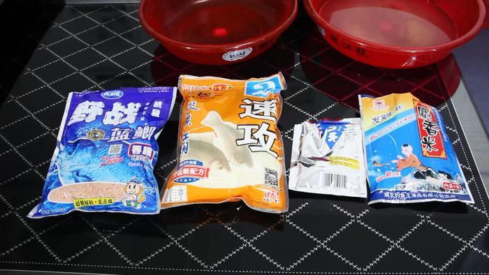 冬天开野战蓝鲫的绝密配方，有些人学了一半就能连拔大板鲫了