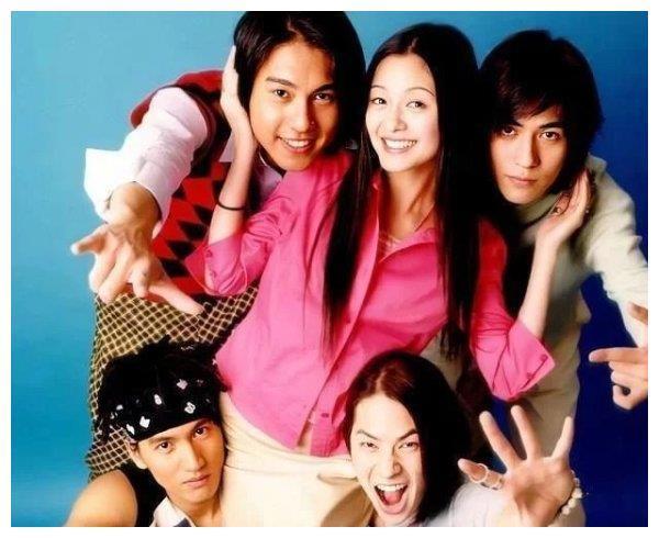 从花样少年到成熟型男,39岁的“仔仔”周渝民帅气依旧