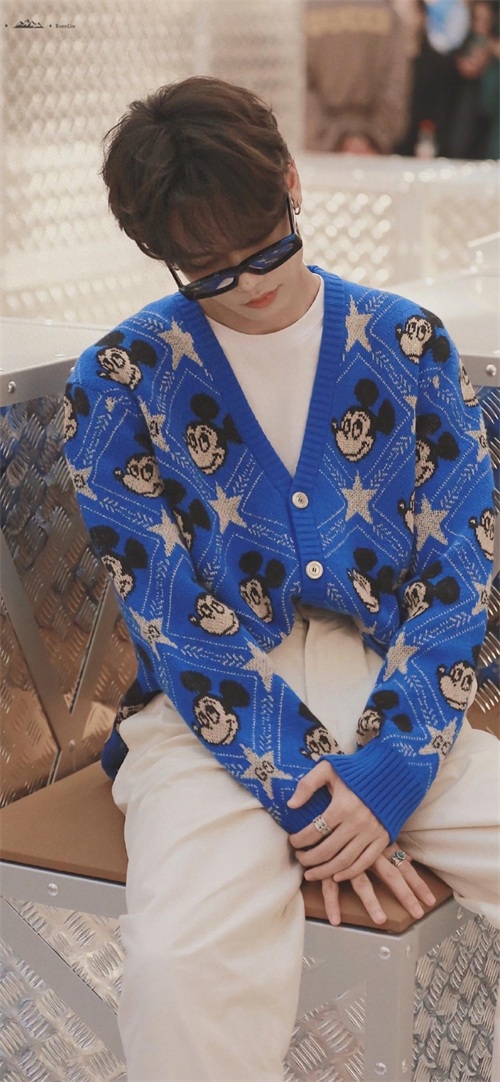 林彦俊内地明星写真手机壁纸