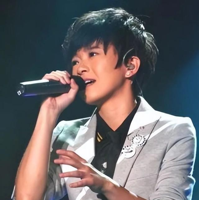 张芸京个人资料（曾自杀的女歌手张芸京太坎坷）