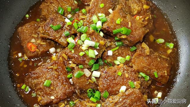 糖醋带鱼做法鲜美可口（教你糖醋带鱼的家常做法）(12)