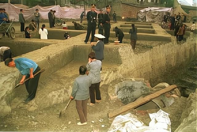 时空隧道之谜大揭秘（时光隧道真的存在吗）(5)