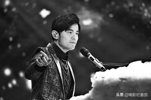 万人围观周杰伦入行20年直播首秀（周杰伦直播几十位明星）(15)