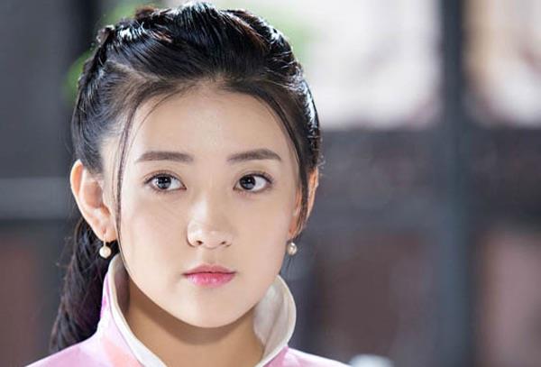 娱乐梁洁男友是谁 被爆料与男星蒲巴甲约会恋情疑似曝光  3