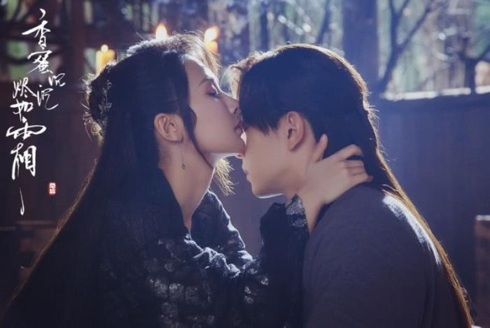 邓伦杨紫CP甜蜜!现实中两人却走不到一起,网友:这一点是关键