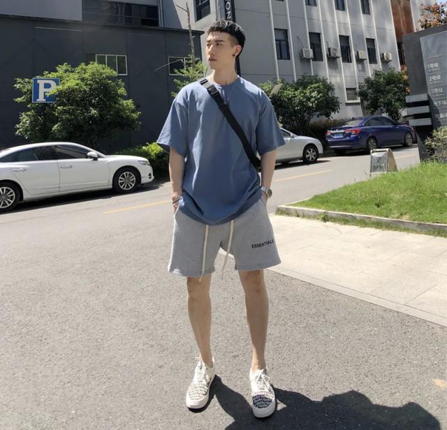 男士潮流穿搭ins酷男孩（夏日街头的休闲男孩）(5)