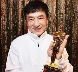 ​看娱乐明星成龙成功之路