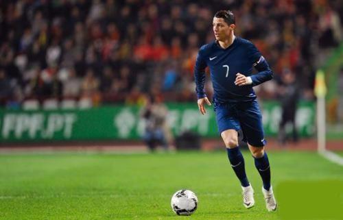 盘点足球界史上最著名的十大足球巨星！