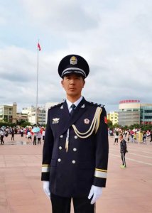 ​谢文俊：以“警”之名守护绿水青山