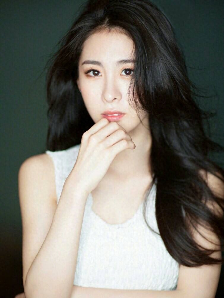 新生代流行女歌手——张碧晨